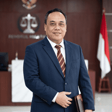 Achmad Azhari, S.H.